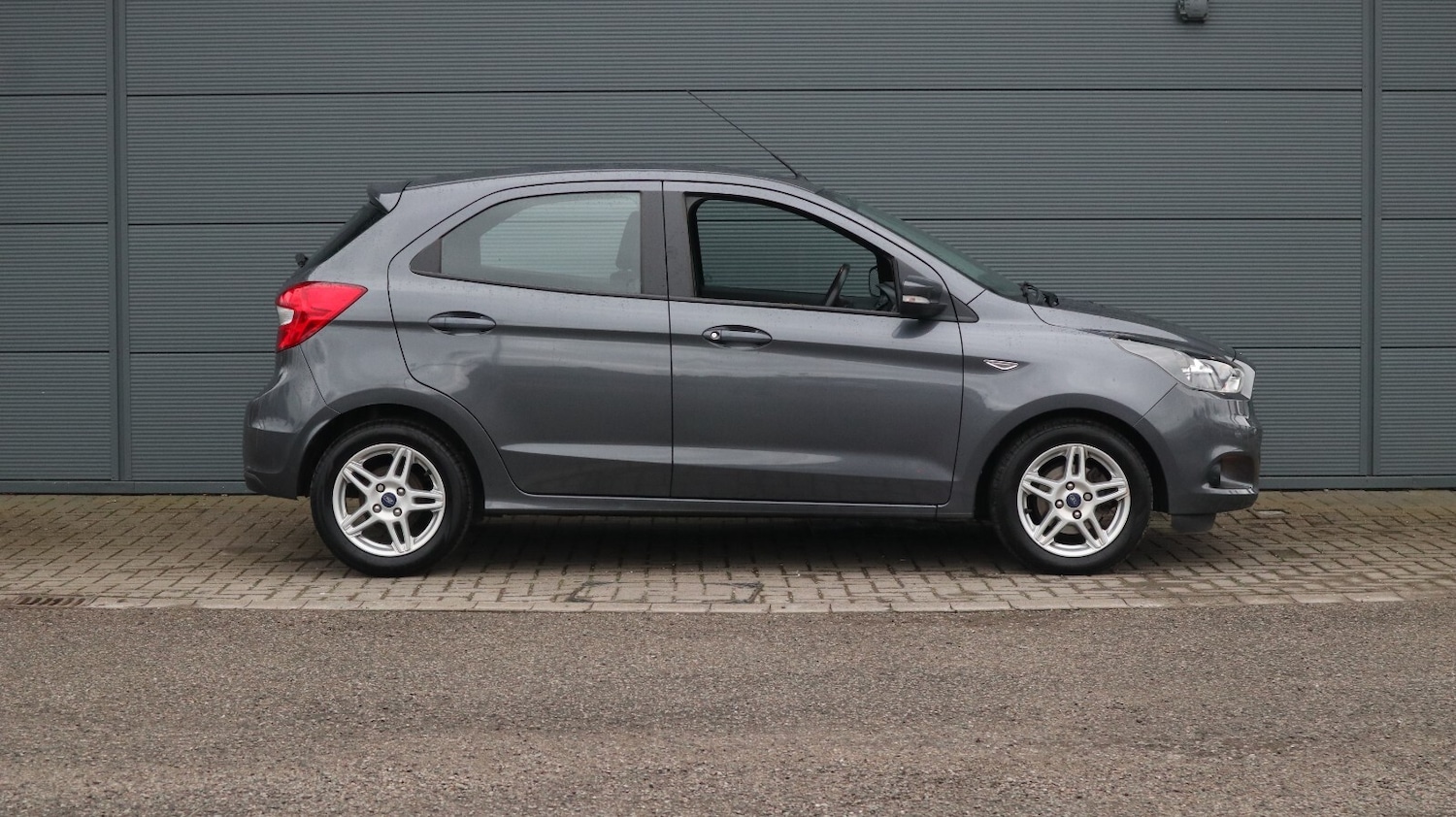 Used Ford Ka+ 2017 for sale - 77762697: Photo 8