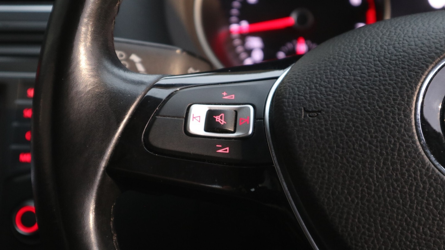 Used Volkswagen Polo 2016 for sale - 77244658: Photo 27