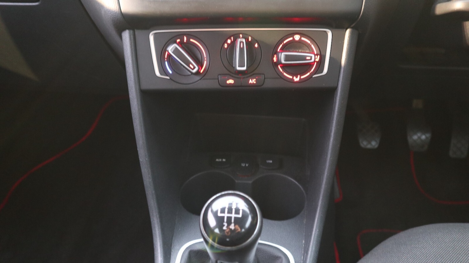 Used Volkswagen Polo 2016 for sale - 77244658: Photo 32