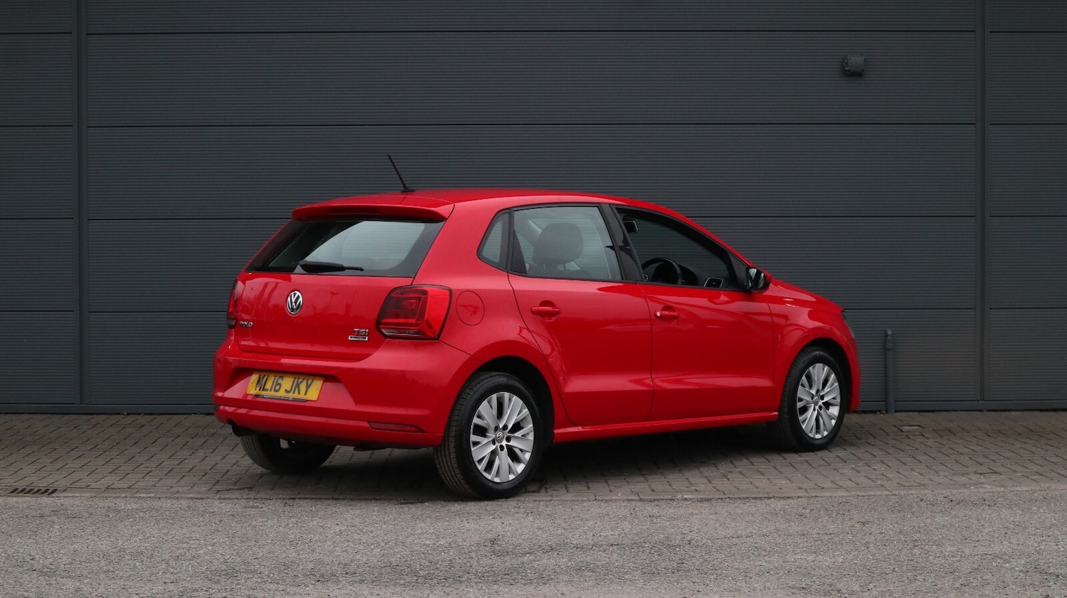 Used Volkswagen Polo 2016 for sale - 77244658: Photo 7