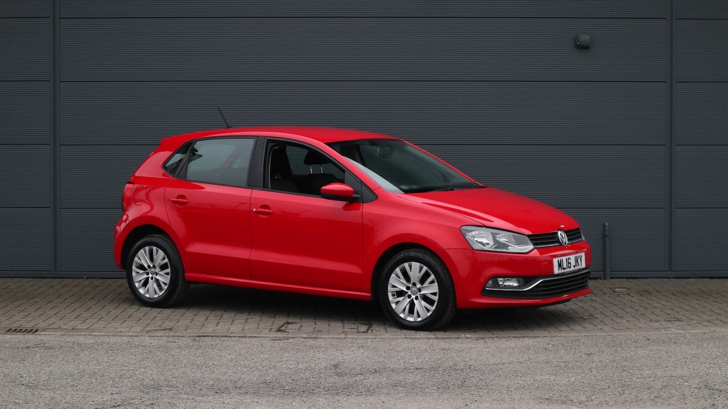 Used Volkswagen Polo 2016 for sale - 77244658: Photo 9