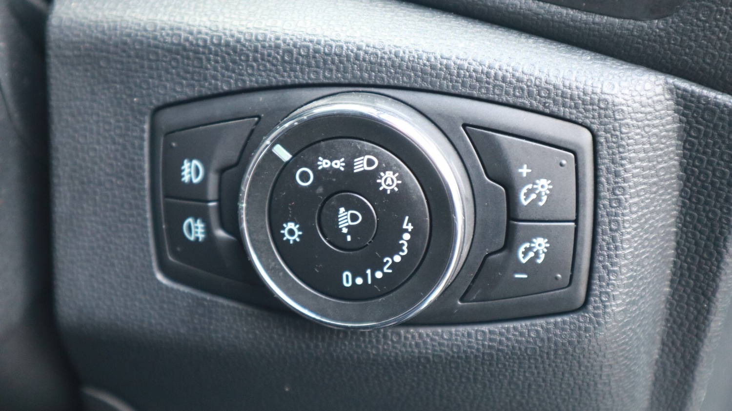 Used Ford Ecosport 2019 for sale - 77618990: Photo 41