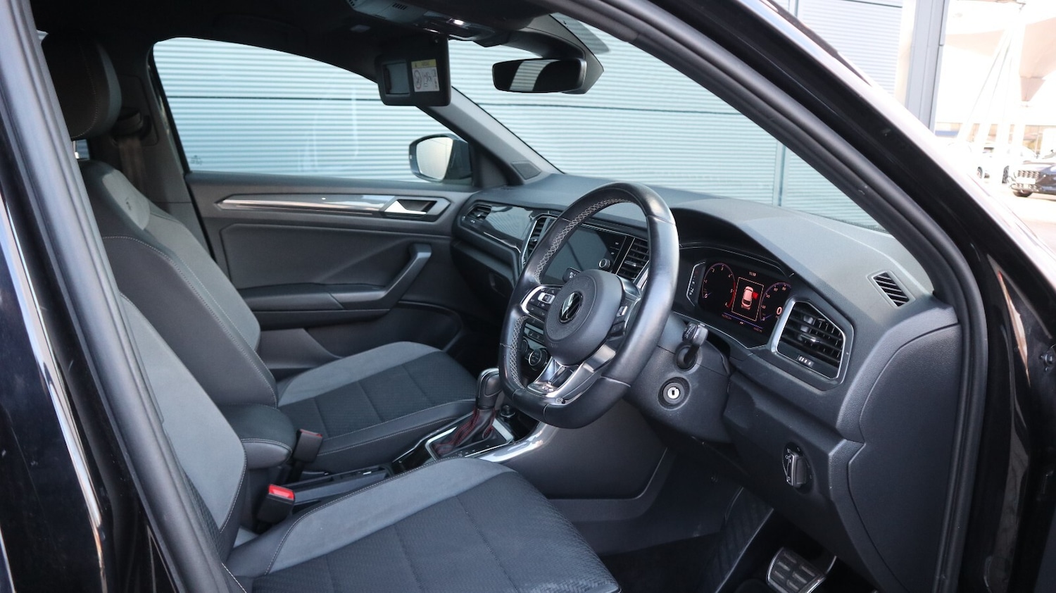 Used Volkswagen T-Roc 2021 for sale - 76818294: Photo 21