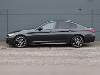 Used BMW 5 Series 2021 for sale - 77532093: Photo