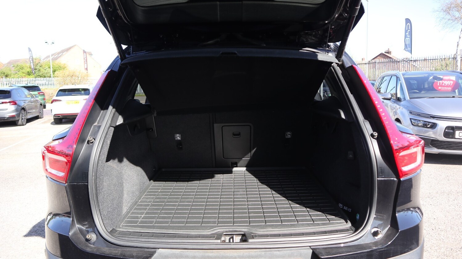 Used Volvo XC40 2021 for sale - 78158809: Photo 19