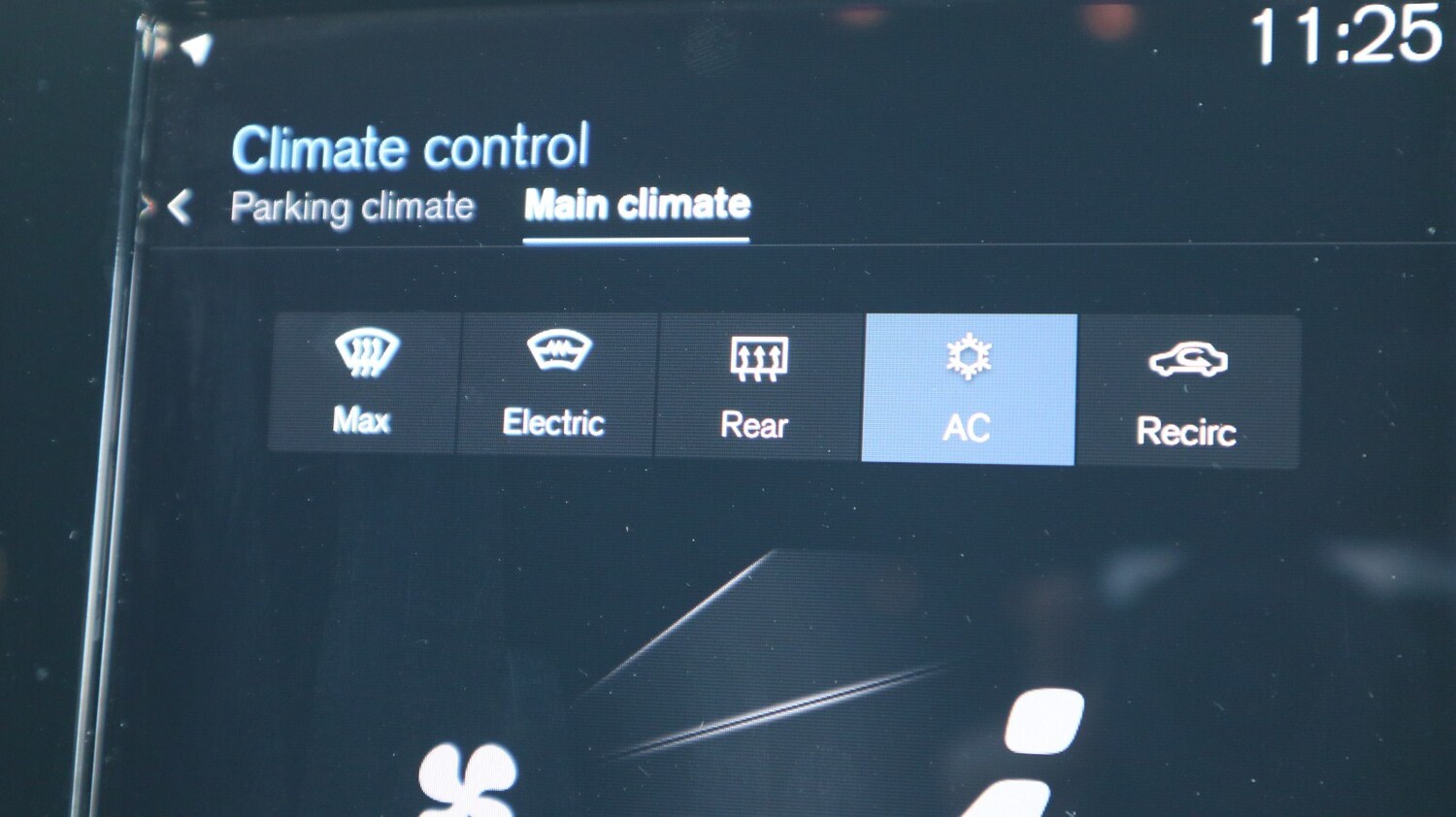 Used Volvo XC40 2021 for sale - 78158809: Photo 33