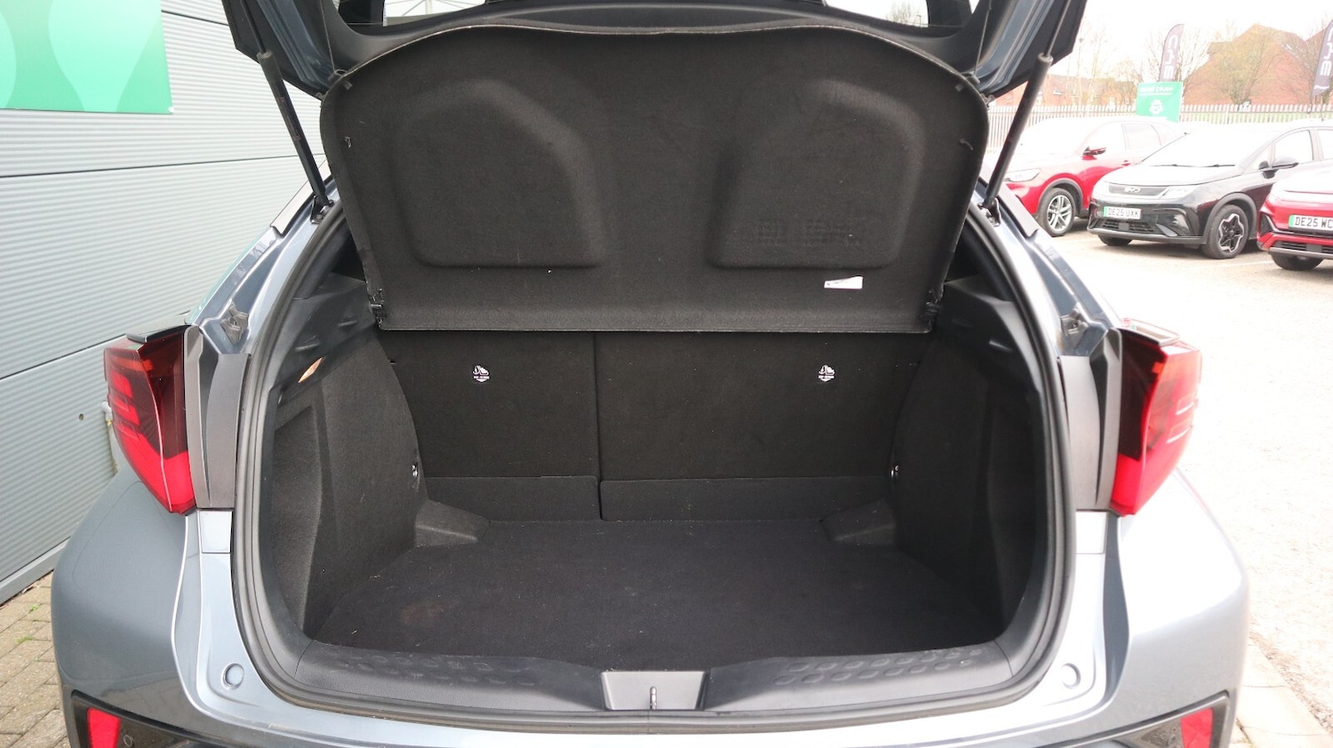 Used Toyota C-HR 2023 for sale - 77771187: Photo 18