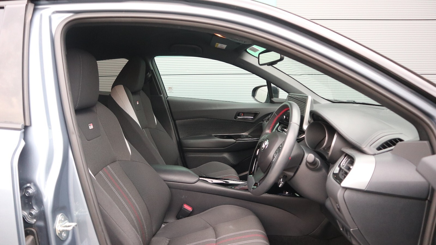 Used Toyota C-HR 2023 for sale - 77771187: Photo 19