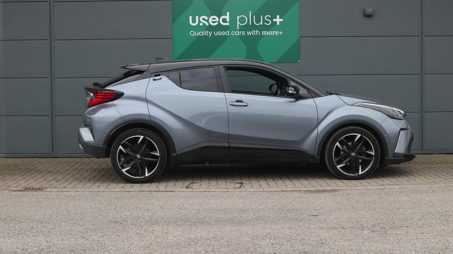 Used Toyota C-HR 2023 for sale - 77771187: Photo 8