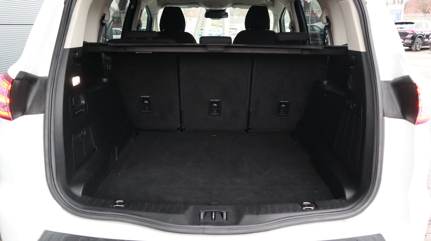 Used Ford S-Max 2020 for sale - 76818230: Photo 18