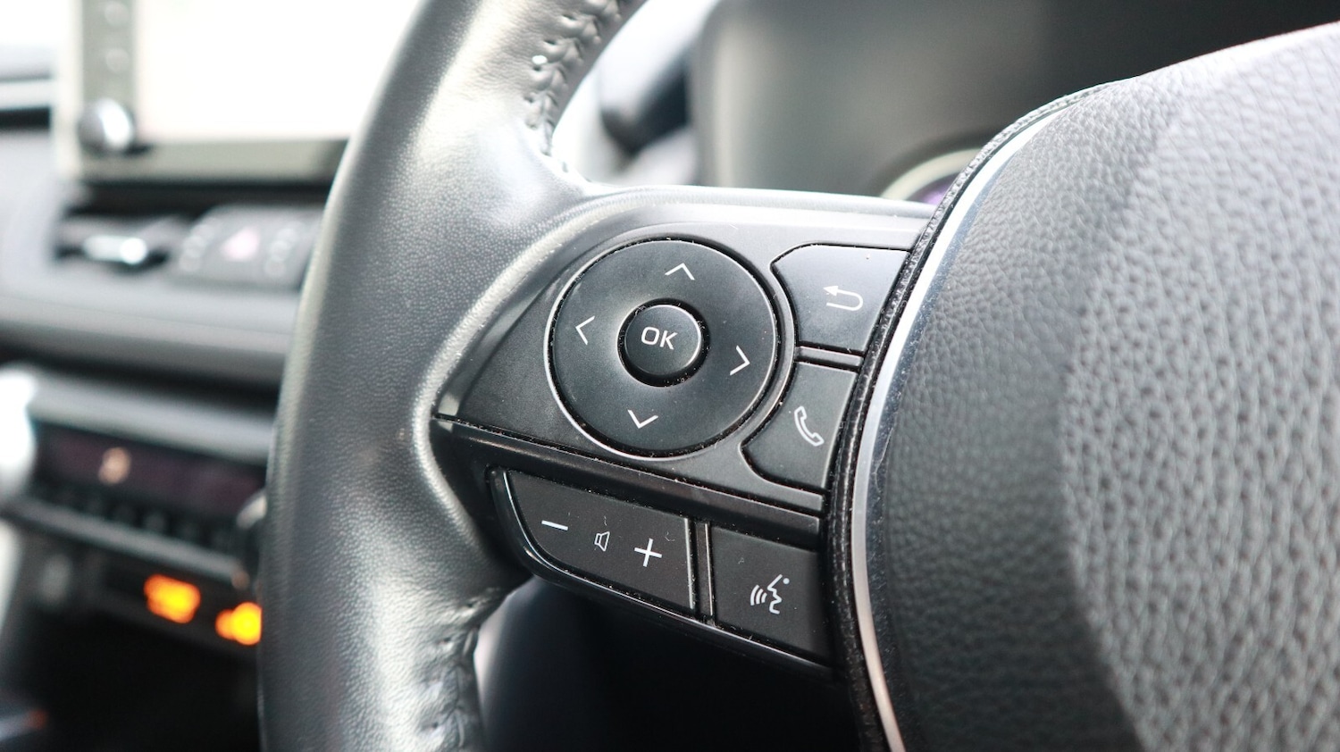 Used Toyota RAV4 2021 for sale - 77160687: Photo 29