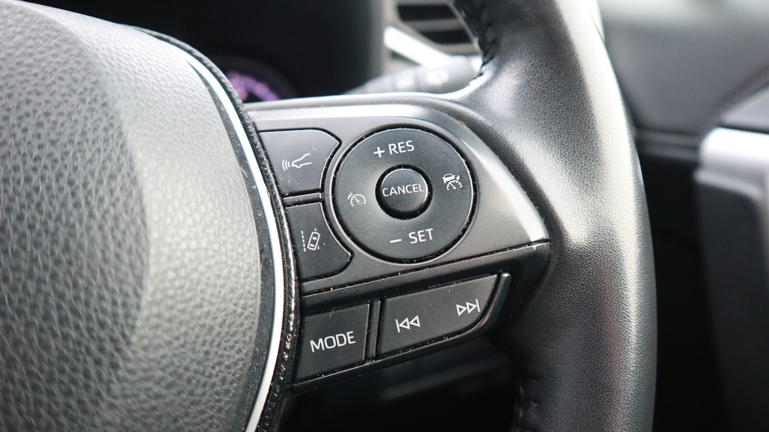 Used Toyota RAV4 2021 for sale - 77160687: Photo 30