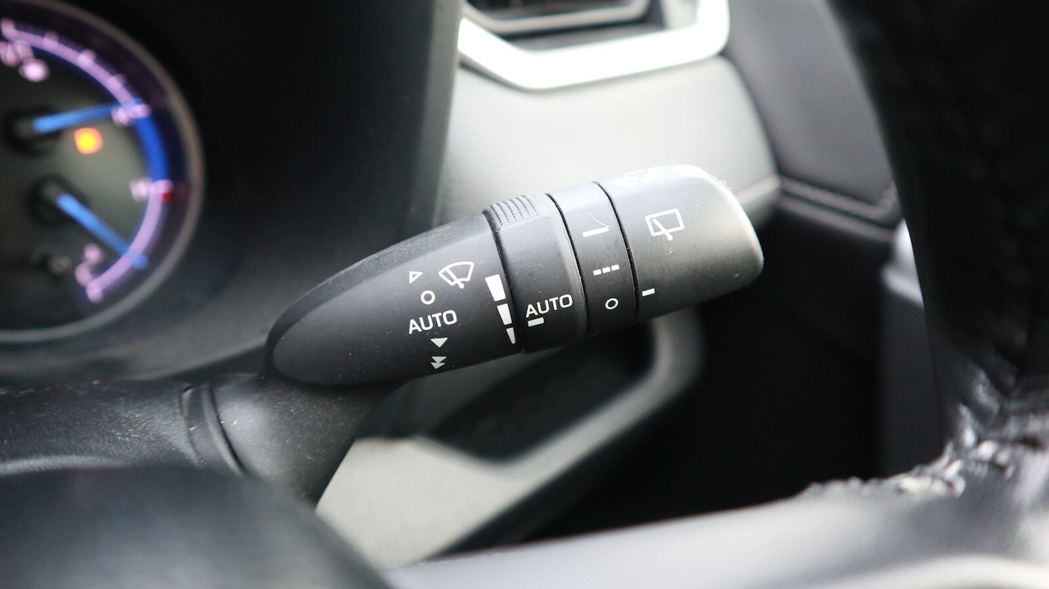 Used Toyota RAV4 2021 for sale - 77160687: Photo 32