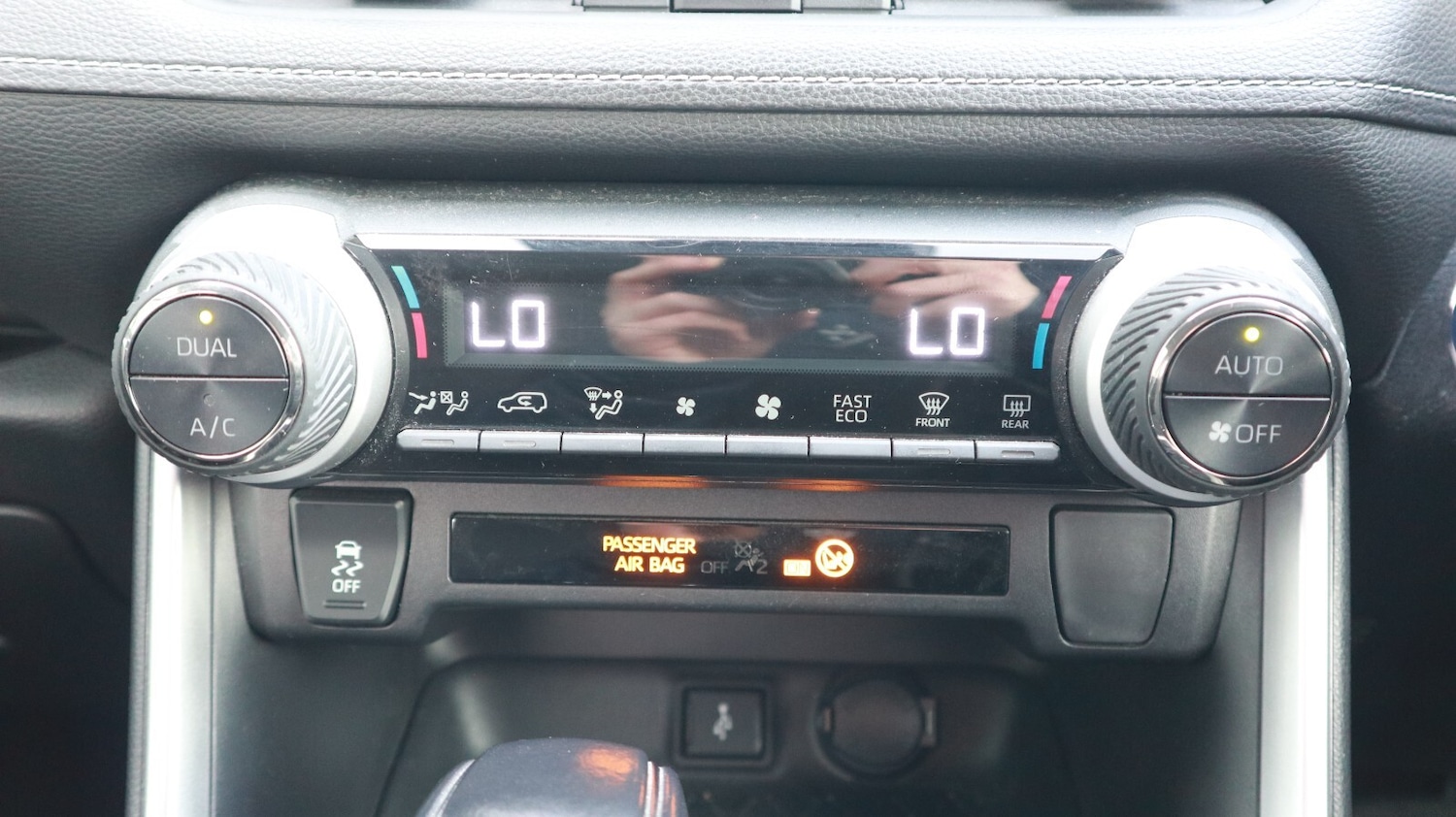 Used Toyota RAV4 2021 for sale - 77160687: Photo 35