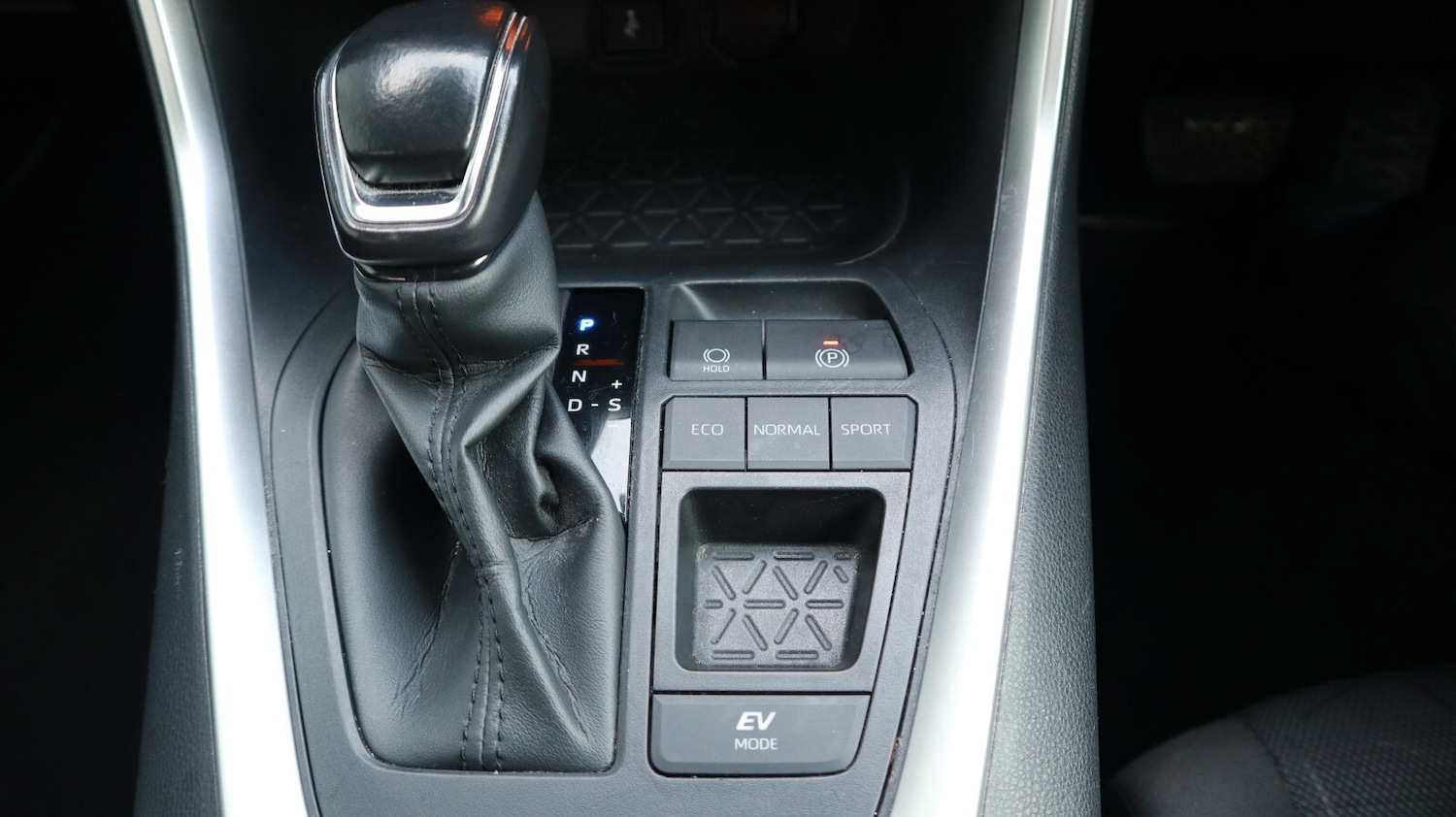 Used Toyota RAV4 2021 for sale - 77160687: Photo 37