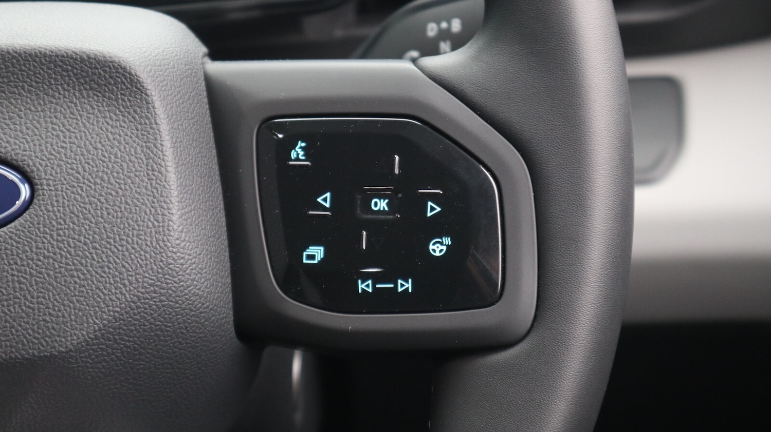 Used Ford Explorer 2025 for sale - 76977787: Photo 28