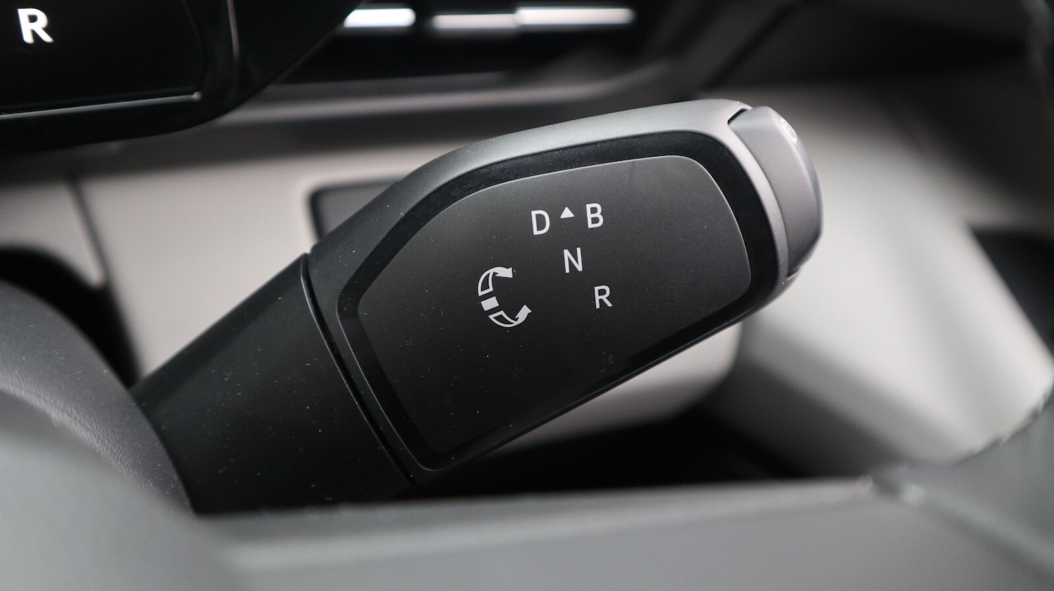 Used Ford Explorer 2025 for sale - 76977787: Photo 30