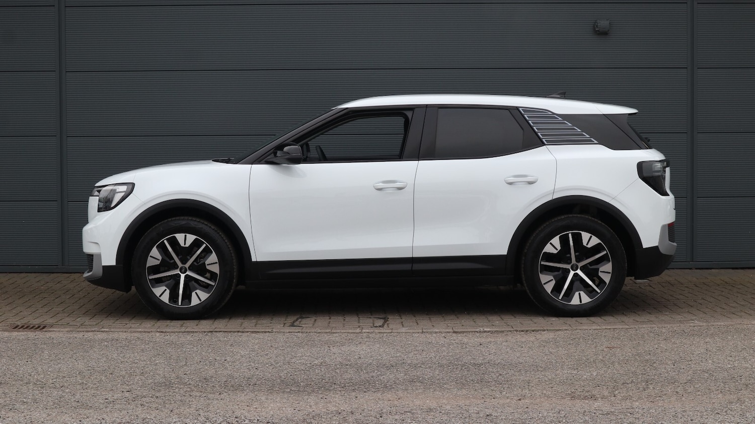 Used Ford Explorer 2025 for sale - 76977787: Photo 4