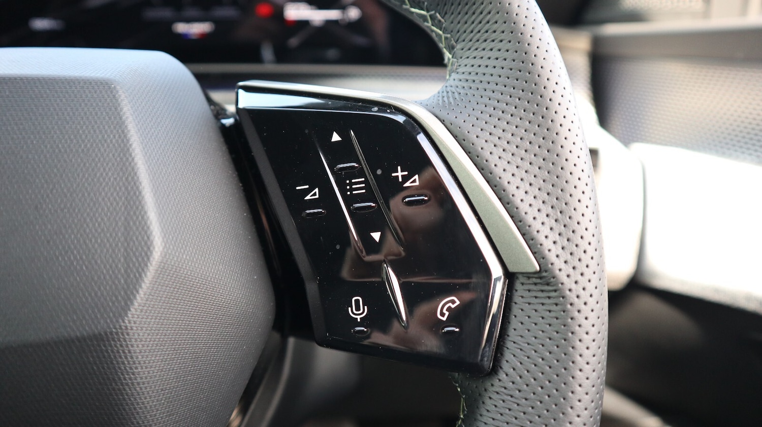 Used Peugeot 5008 2025 for sale - 78009038: Photo 34