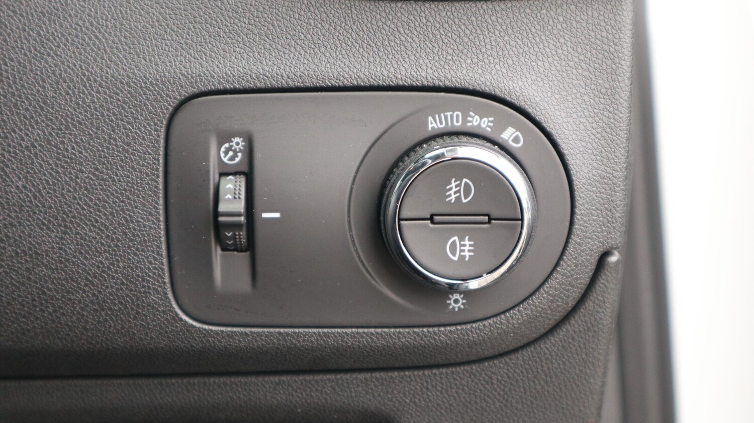 Used Vauxhall Crossland 2022 for sale - 77428108: Photo 40