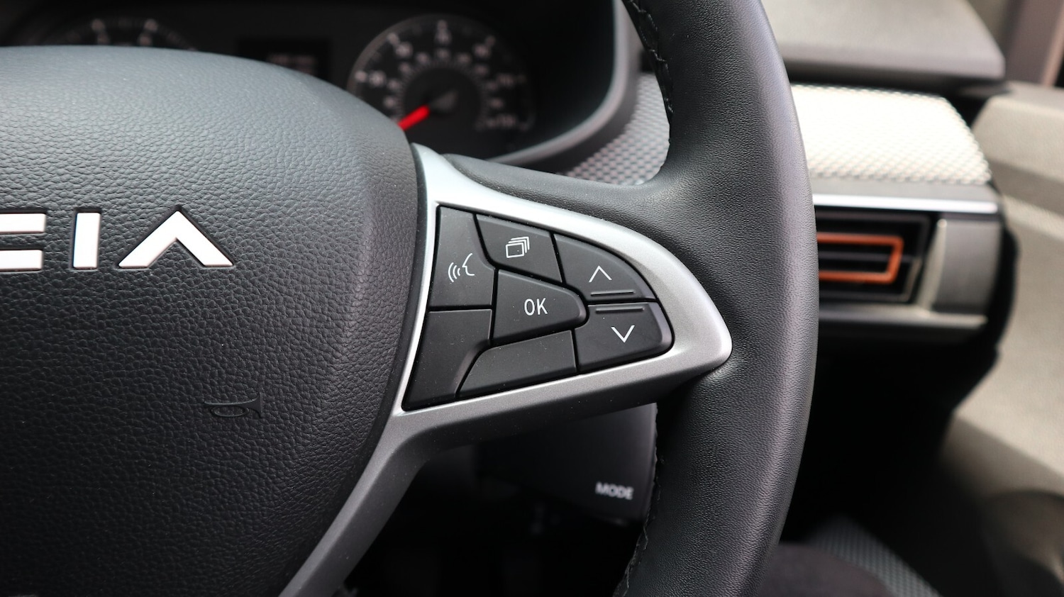 Used Dacia Sandero Stepway 2023 for sale - 76818183: Photo 28