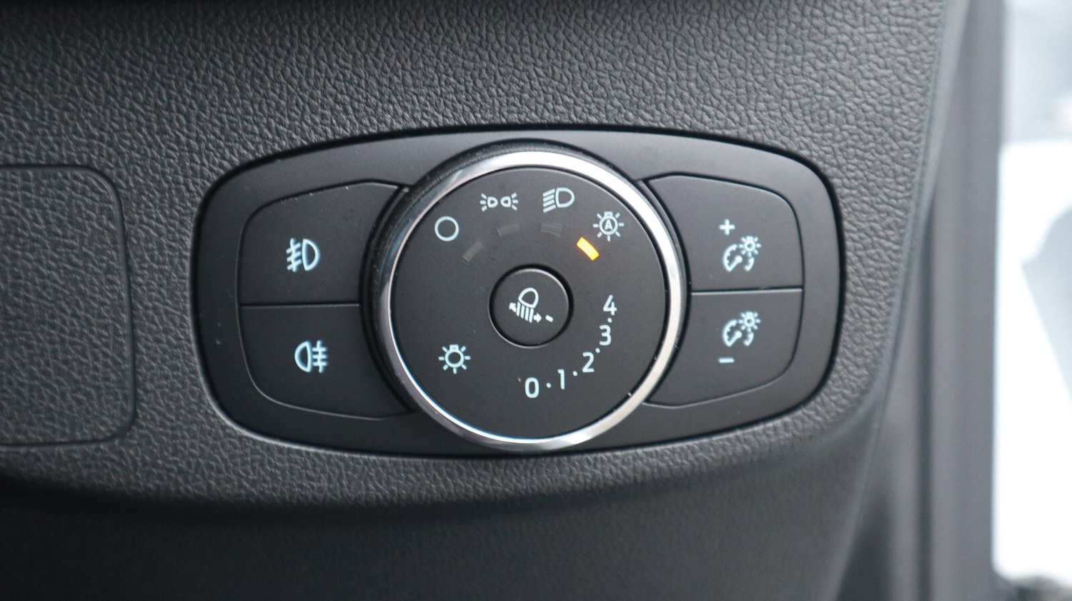 Used Ford Focus 2023 for sale - 76818159: Photo 36