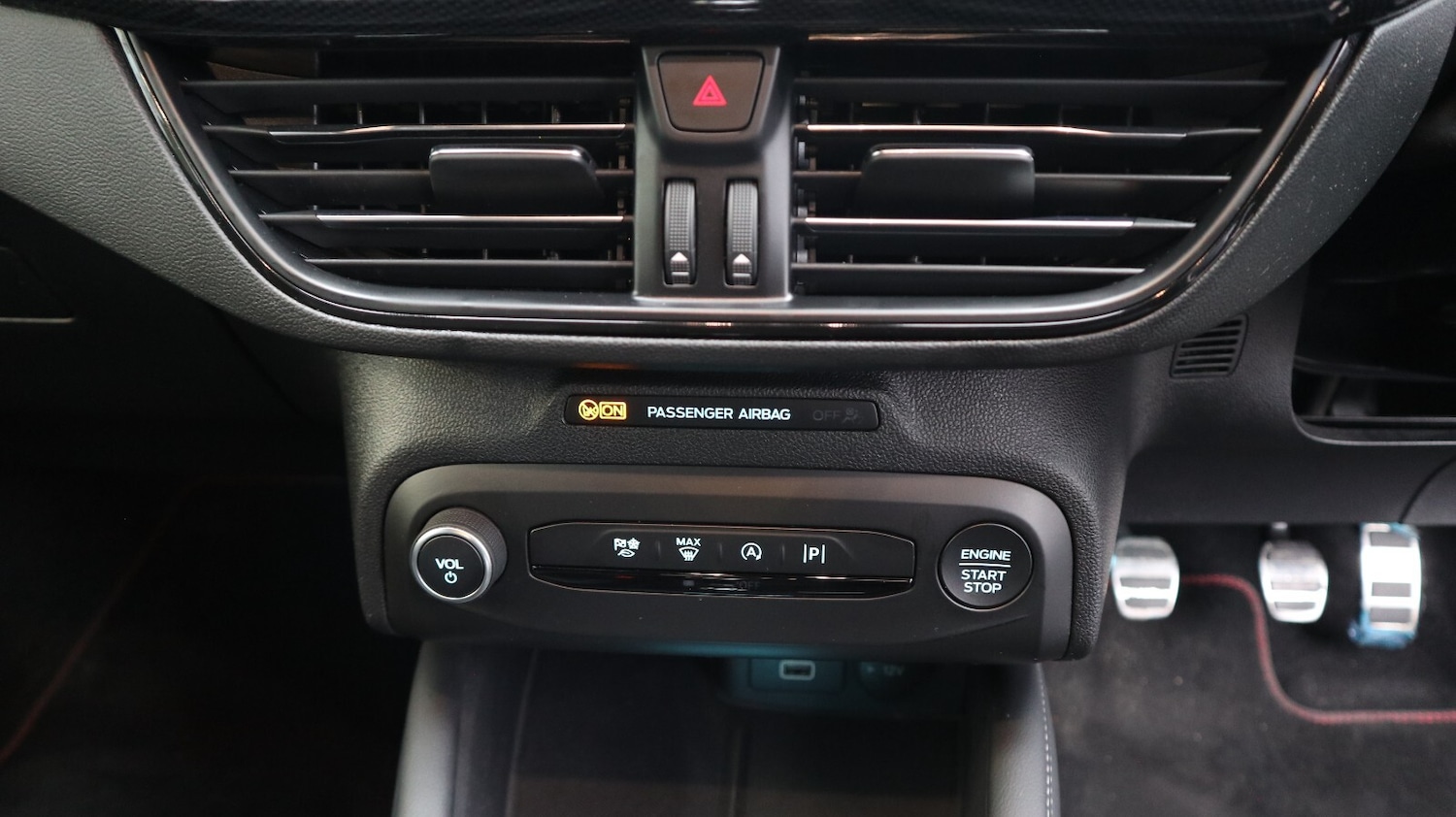 Used Ford Focus 2022 for sale - 76818306: Photo 32