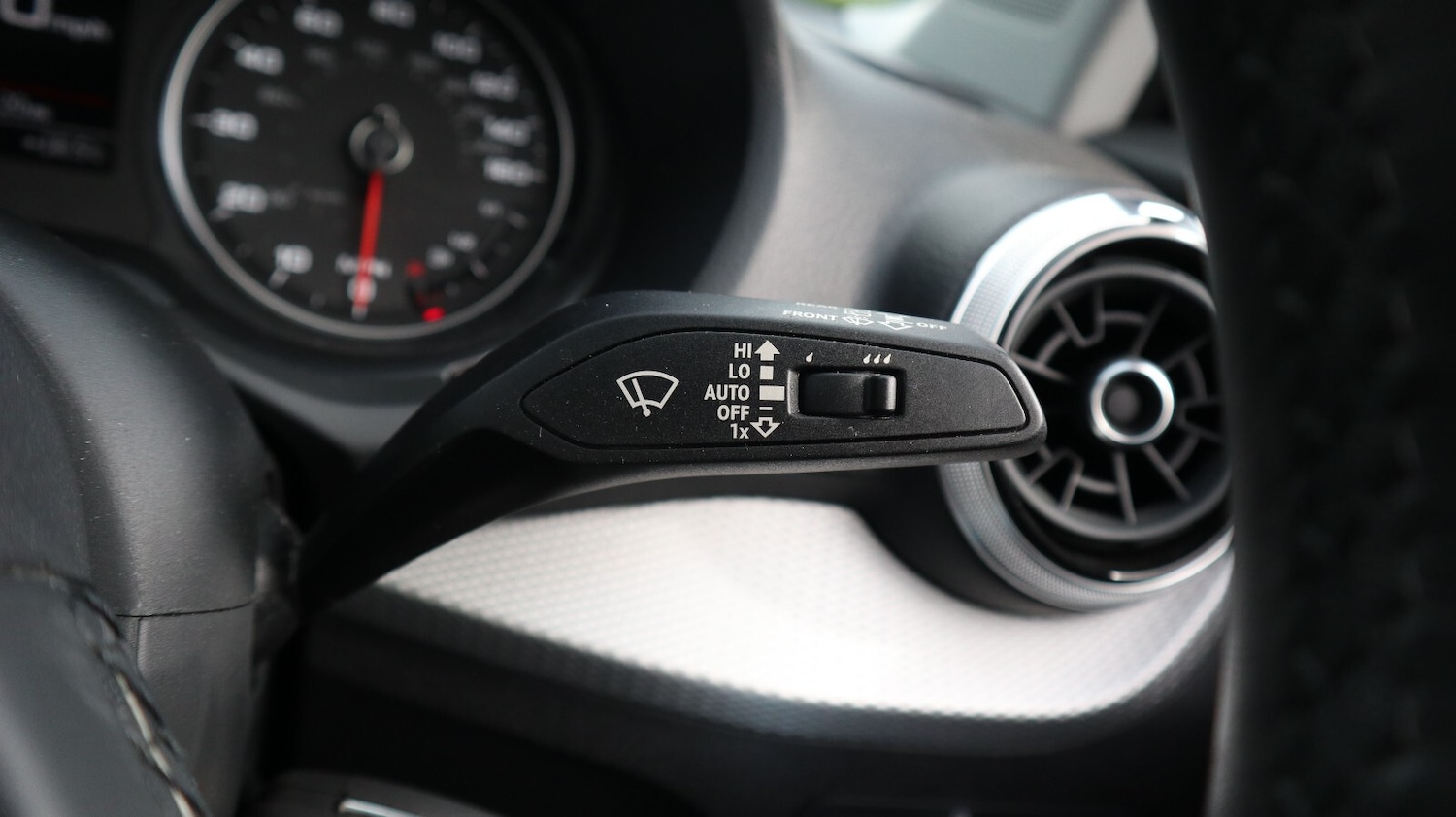 Used Audi Q2 2022 for sale - 76818195: Photo 32