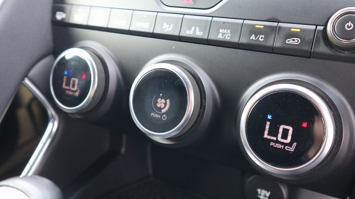 Used Jaguar E-Pace 2019 for sale - 77959949: Photo 33