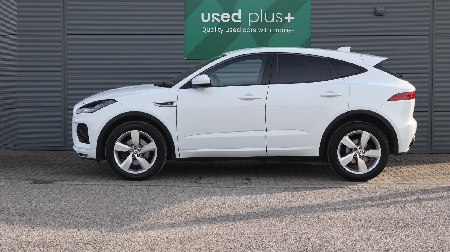 Used Jaguar E-Pace 2019 for sale - 77959949: Photo 4