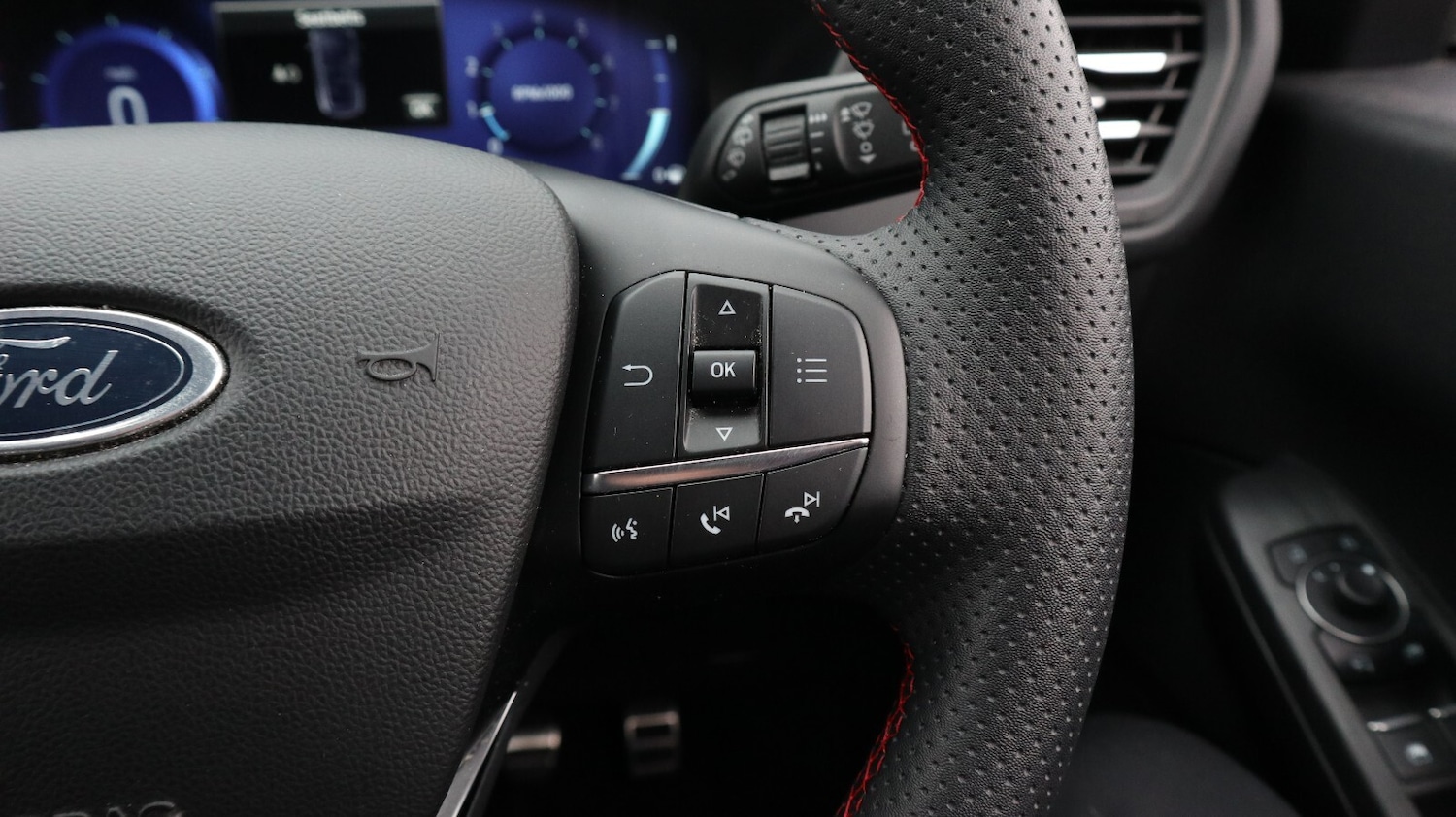 Used Ford Kuga 2023 for sale - 76818239: Photo 29