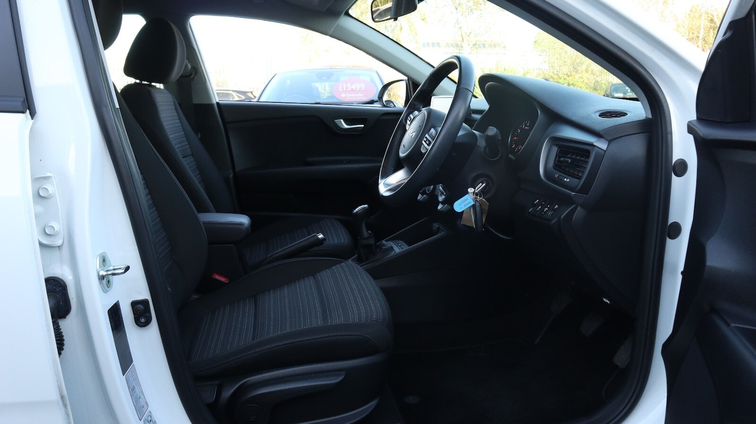 Used Kia Stonic 2022 for sale - 76818225: Photo 20