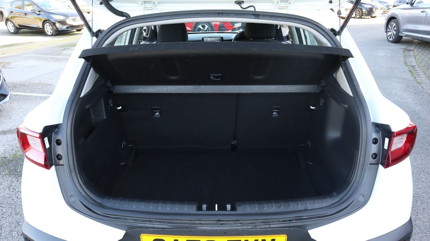 Used Kia Stonic 2022 for sale - 76818225: Photo 25