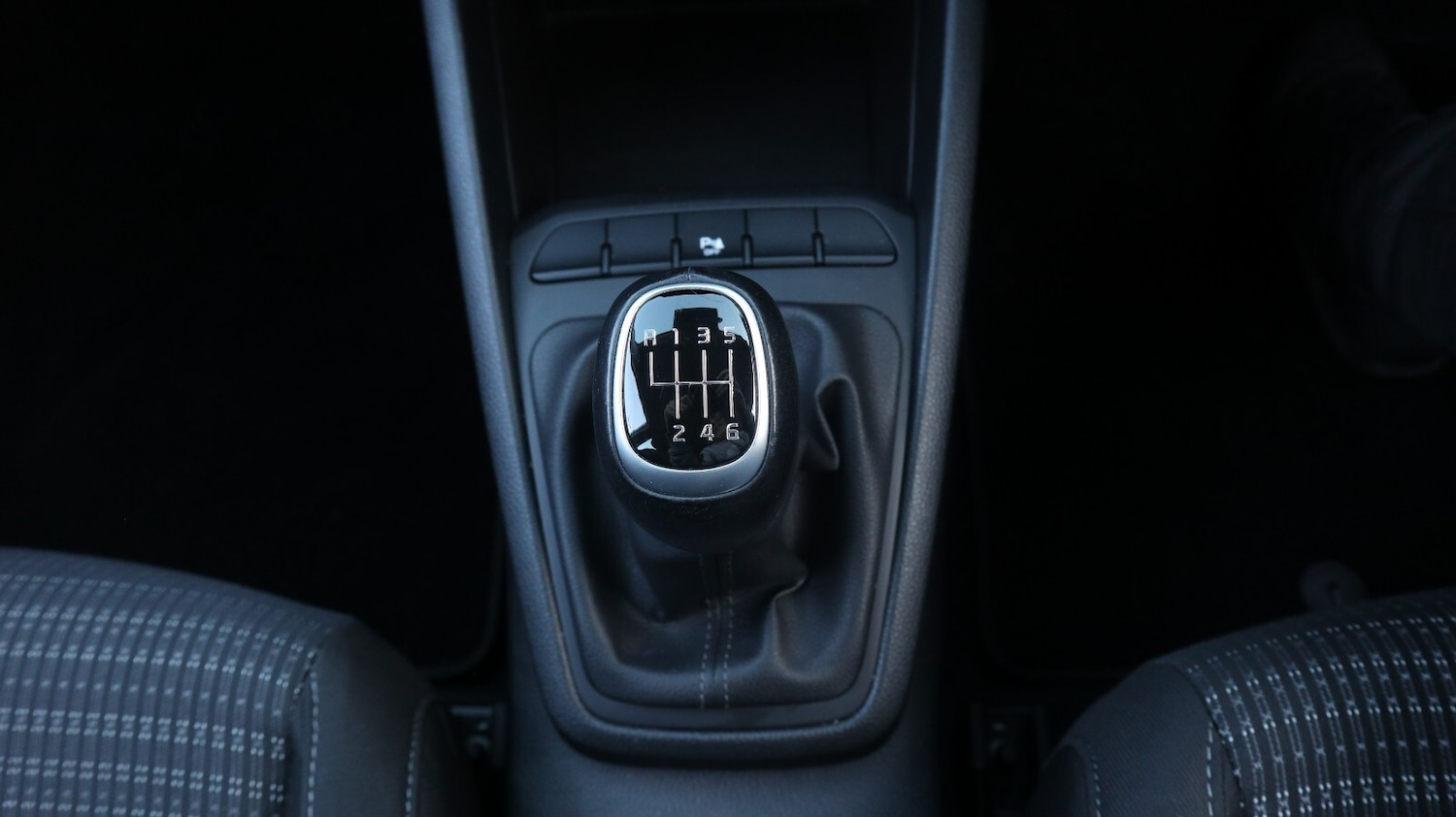 Used Kia Stonic 2022 for sale - 76818225: Photo 36