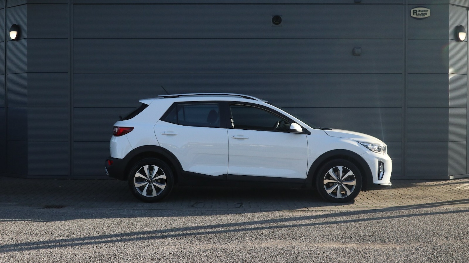 Used Kia Stonic 2022 for sale - 76818225: Photo 8