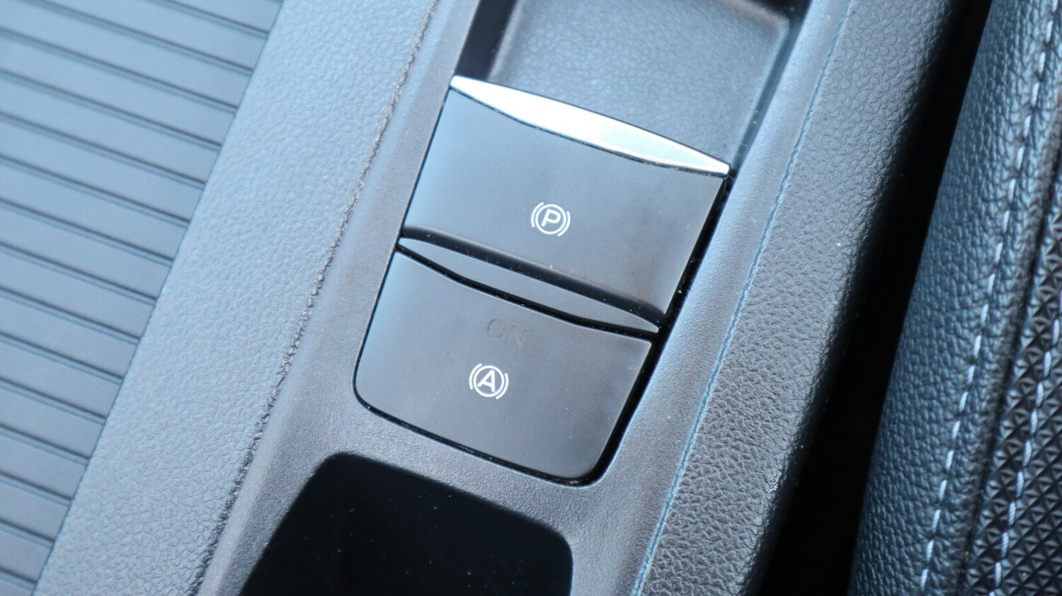 Used Ford Focus 2020 for sale - 77959938: Photo 40