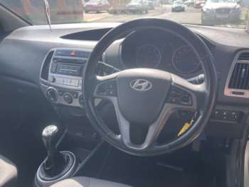 Used Hyundai i20 2013 for sale - 75249438: Photo
