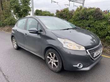 Used Peugeot 208 2015 for sale - 75249425: Photo