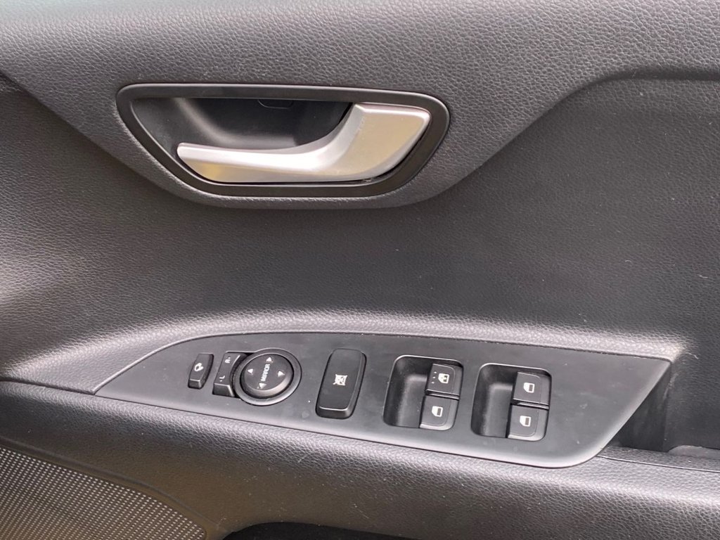 Used Kia Stonic 2021 for sale - 76386412: Photo 18