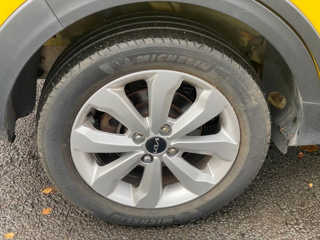 Used Kia Stonic 2021 for sale - 76386412: Photo 27