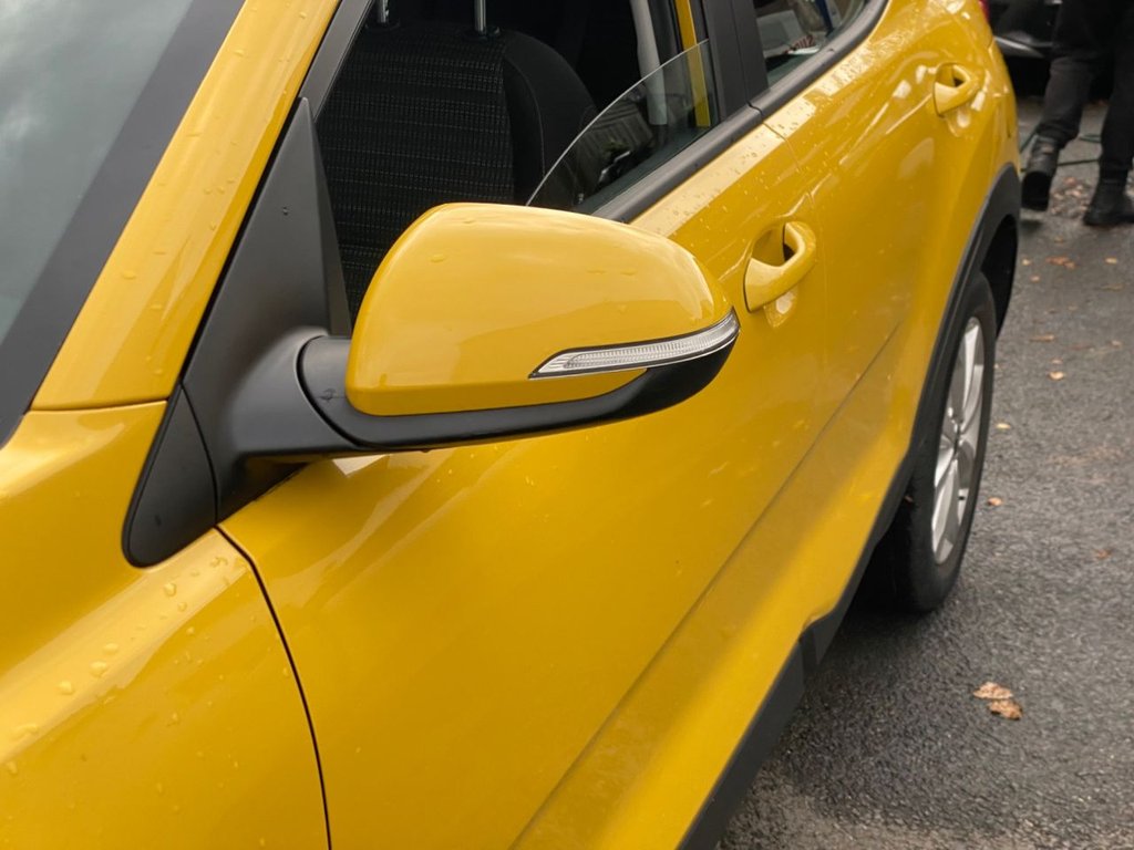 Used Kia Stonic 2021 for sale - 76386412: Photo 32