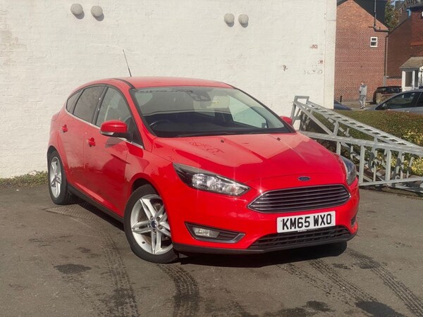 Used Ford Focus 2015 for sale - 76080713: Photo 2