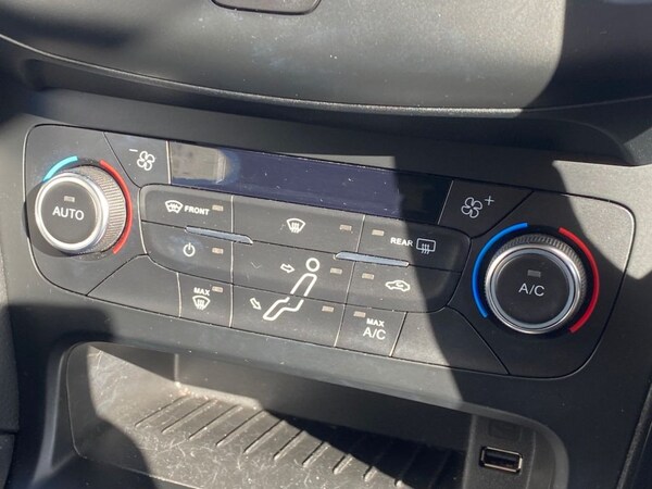 Used Ford Focus 2015 for sale - 76080713: Photo 39