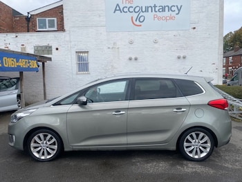 Used Kia Carens 2013 for sale - 76163427: Photo