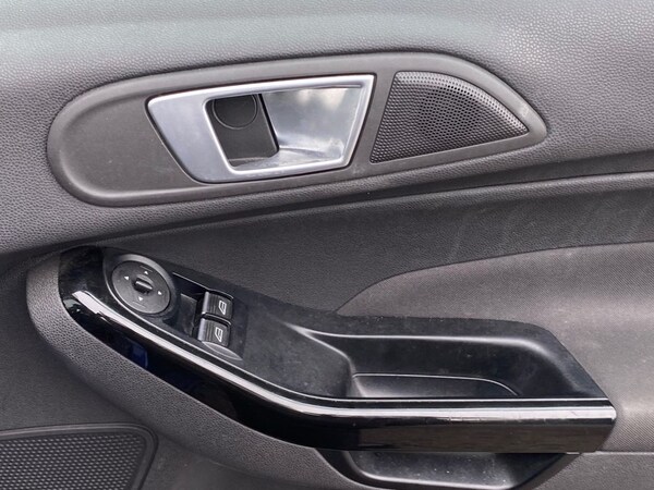 Used Ford Fiesta 2016 for sale - 76038595: Photo 16