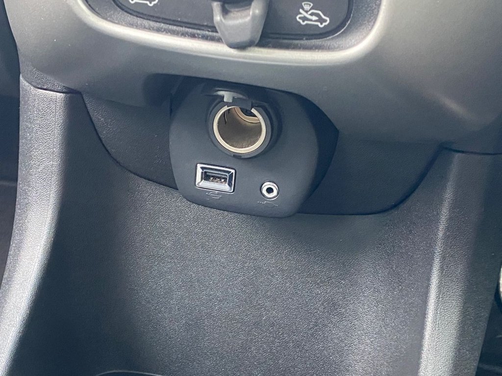 Used Toyota AYGO 2015 for sale - 75923523: Photo 37