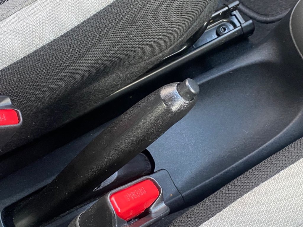 Used Toyota AYGO 2015 for sale - 75923523: Photo 39