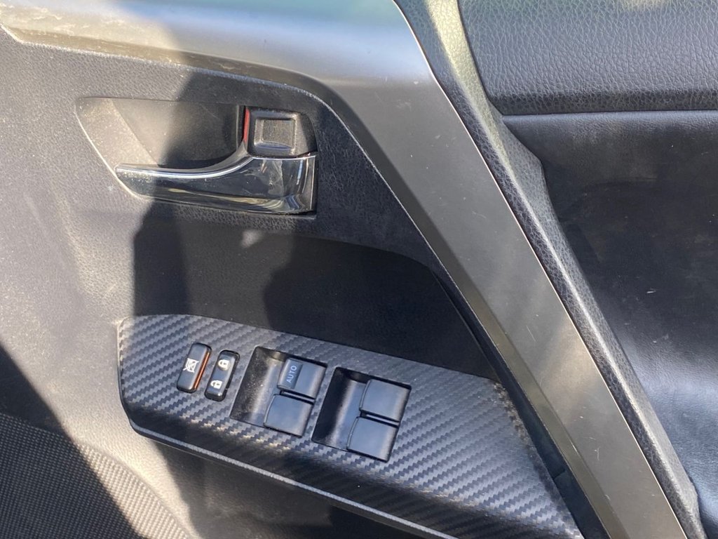 Used Toyota RAV4 2015 for sale - 75986366: Photo 16