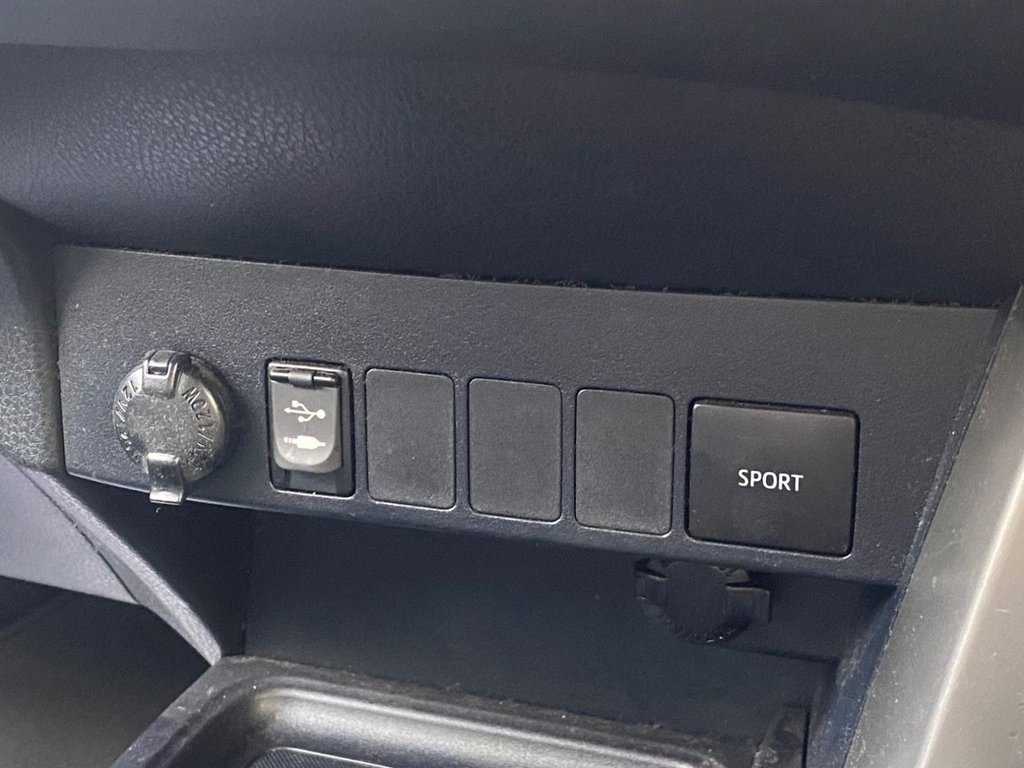 Used Toyota RAV4 2015 for sale - 75986366: Photo 36