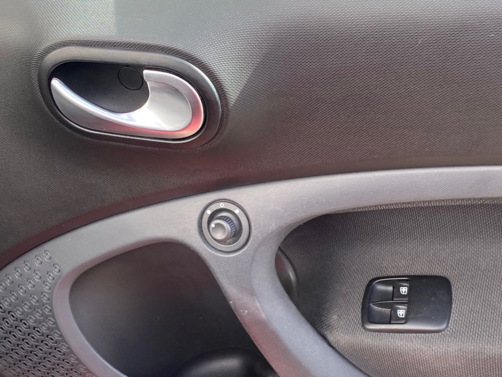 Used smart fortwo 2016 for sale - 75912378: Photo 17